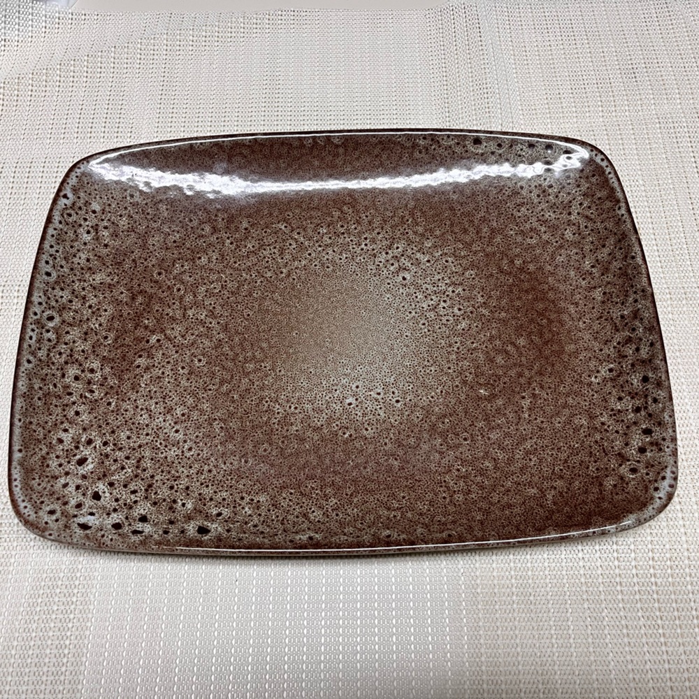Quattro reactive glaze serving tray